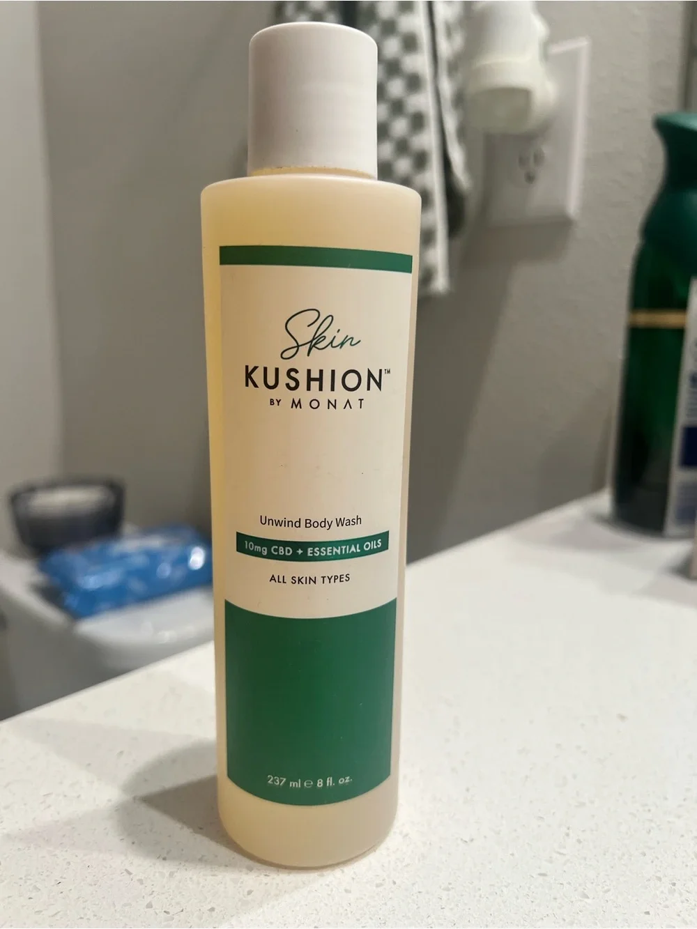 Skin KUSHION by MONAT Unwind Body Wash - Green
